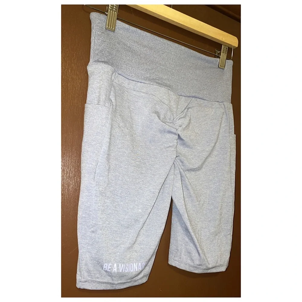 Gymshark Sol Lift Shorts NWT size Medium - Picture 4 of 9